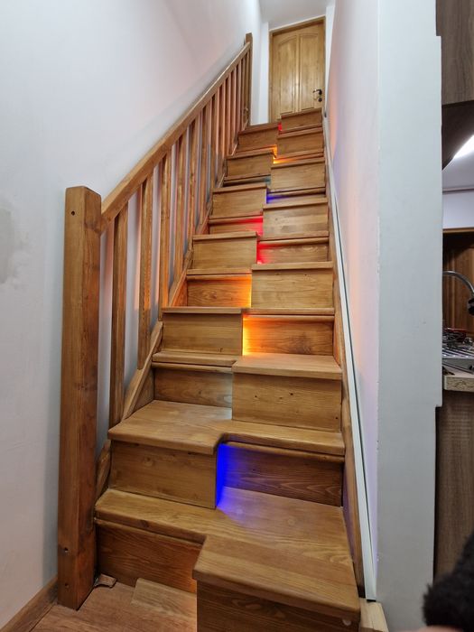 Vând apartament cochet la casă în zona centrală