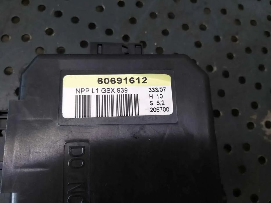 Calculator modul usa dreapta fata alfa romeo 159 939 60691612