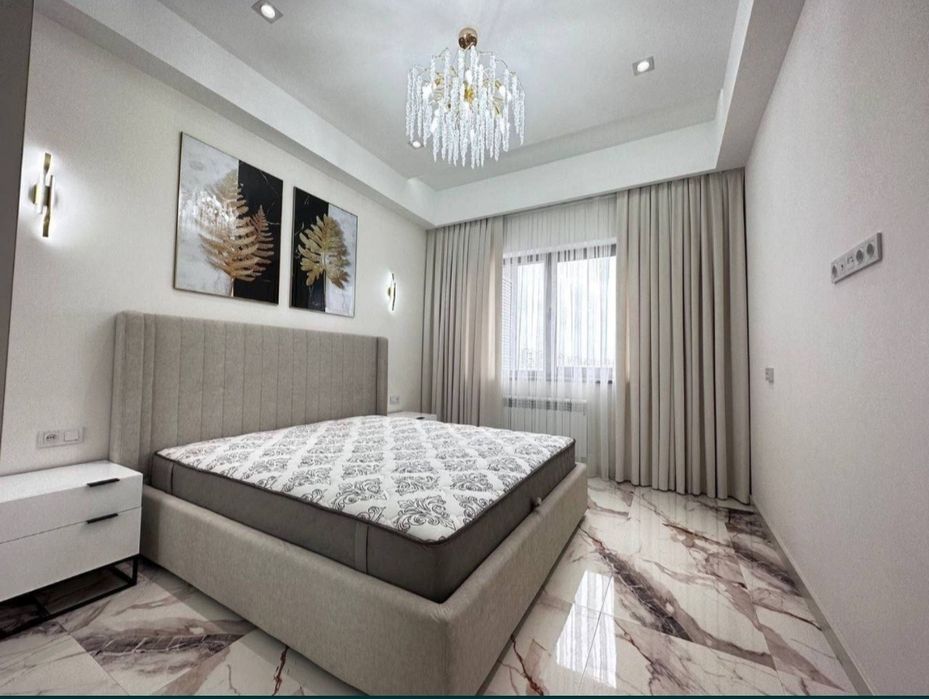 Сдается квартира возле Гостиницы Россия 
Кирпичный дом новостройка 
2/