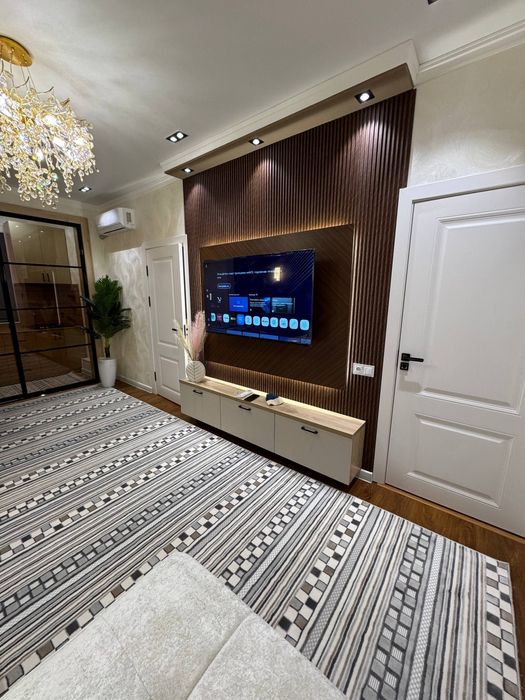 Чиланзар 17 квартал 2 комнатная 1 этаж с ремонтом