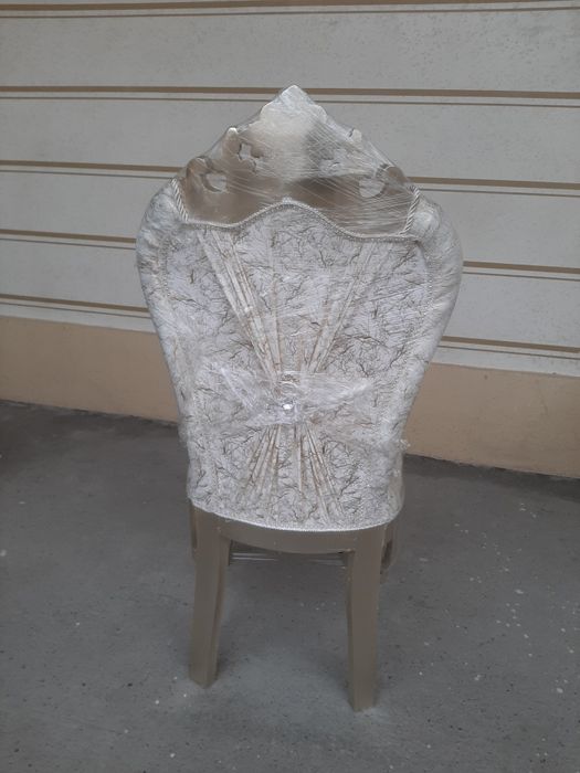 Mehmonxona stol stullari