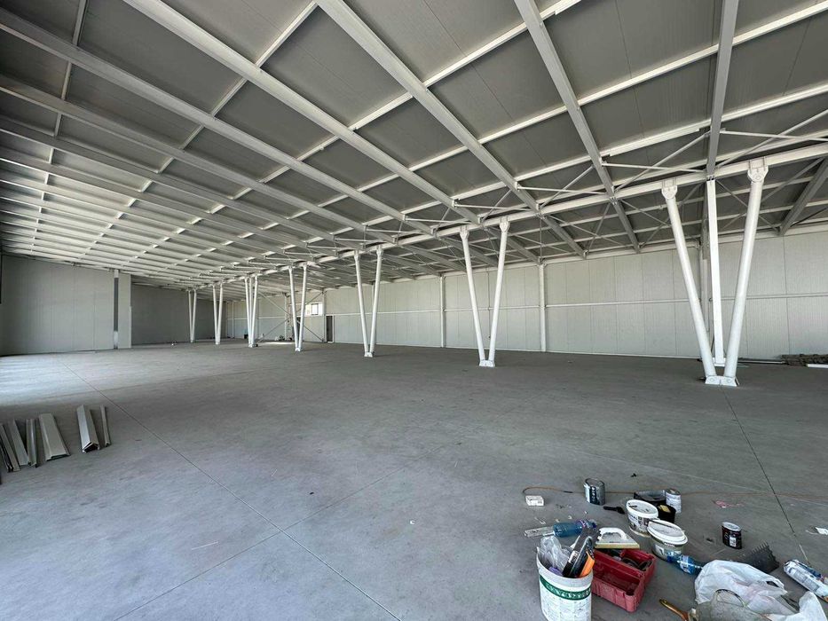 Дава се под наем Магазин в Пловдив, Индустриална зона - Север - 1900 кв.м за 19000 € - Снимка #4