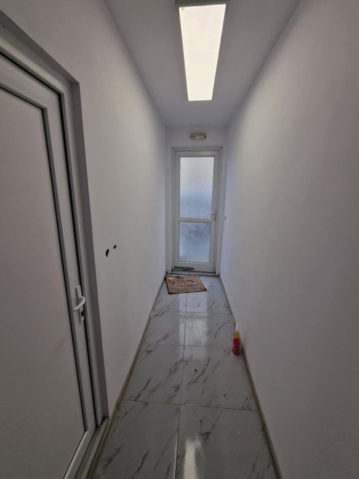 Дава се под наем Магазин в Шумен, Център - 110 кв.м за 408 € - Снимка #8