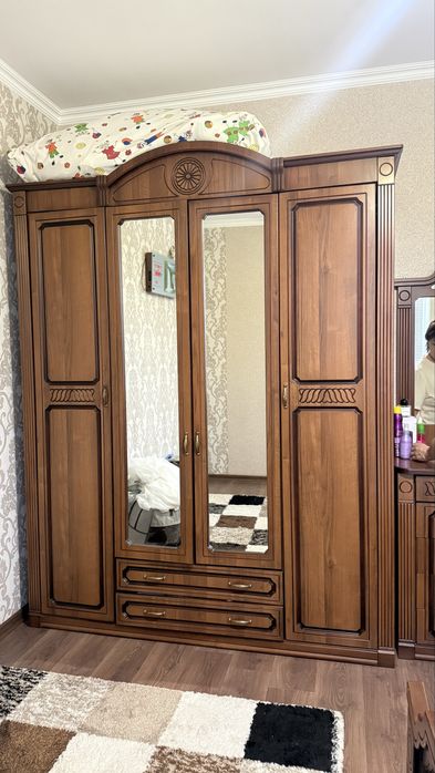 Спальный гарнитур