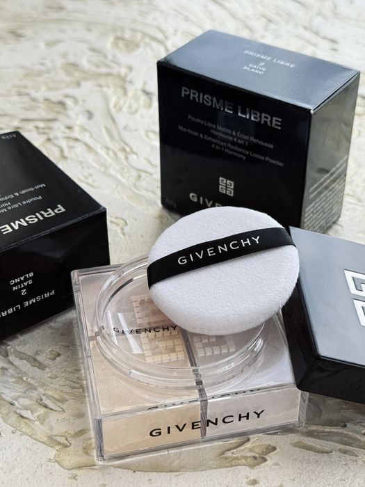 Пудра Givenchy расыпчатая