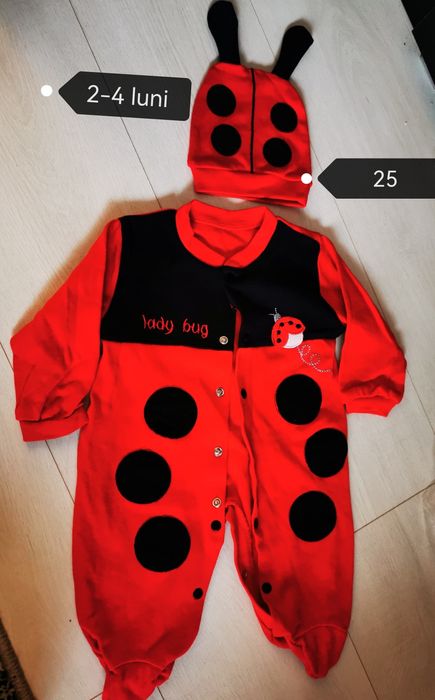 Vând costumații carnaval copii