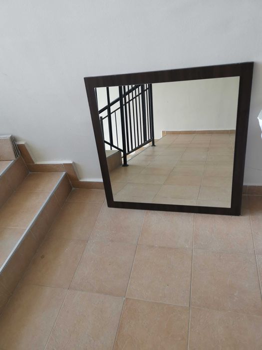 Огледало      за  стена