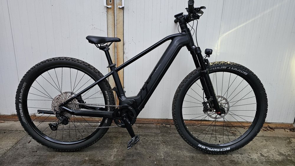 Електрически кубе реакшън