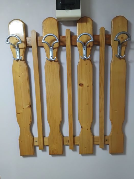 Стенна закачалка