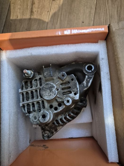 Генератор буу Митсубиси