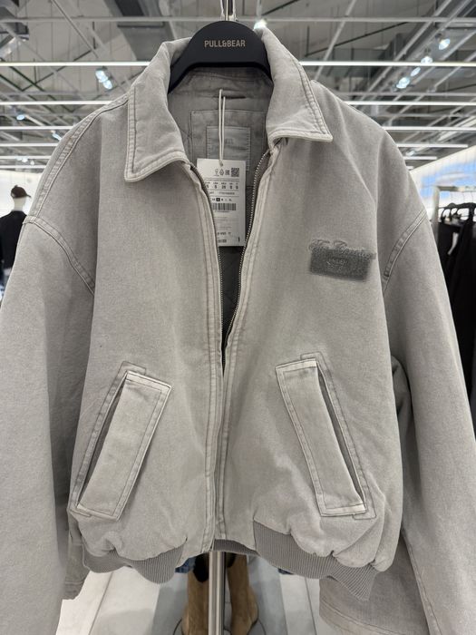 Бомбер от BERSHKA