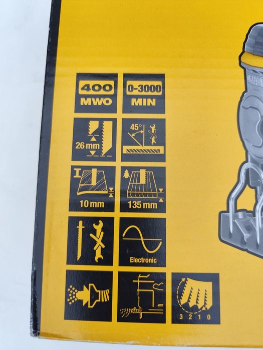Нов акумулаторен прободен трион зеге Девалт DeWALT DCS331