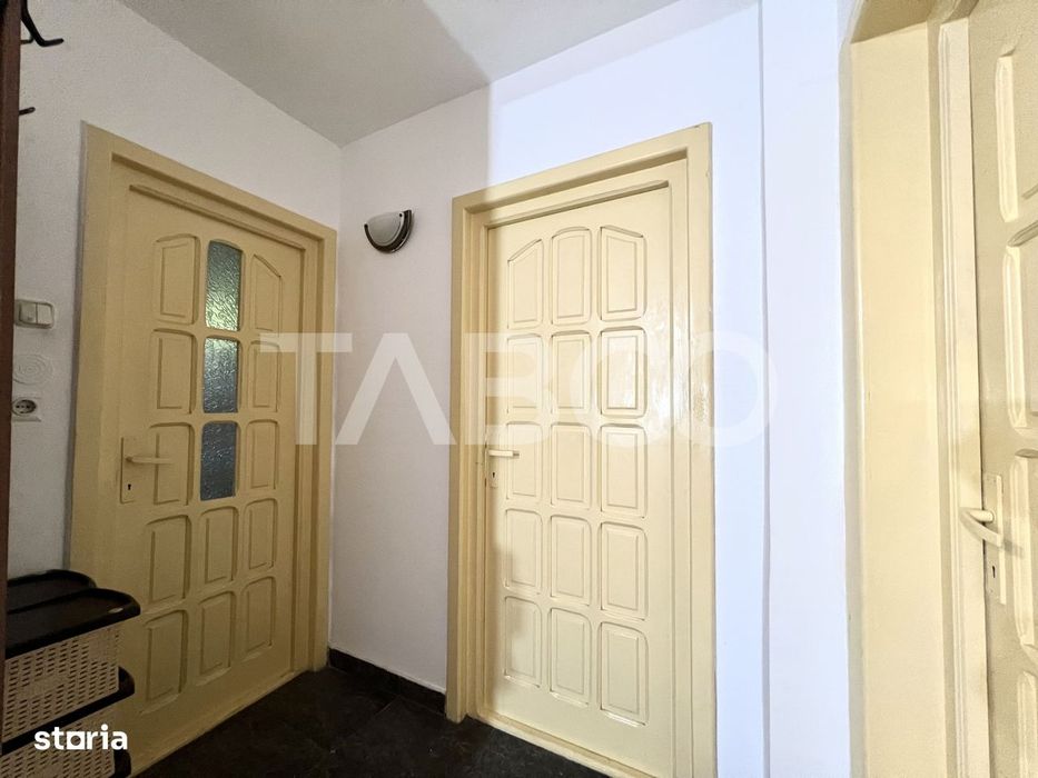 Apartament cu 3 camere in Gheorgheni Piata Mercur cu balcon si beci