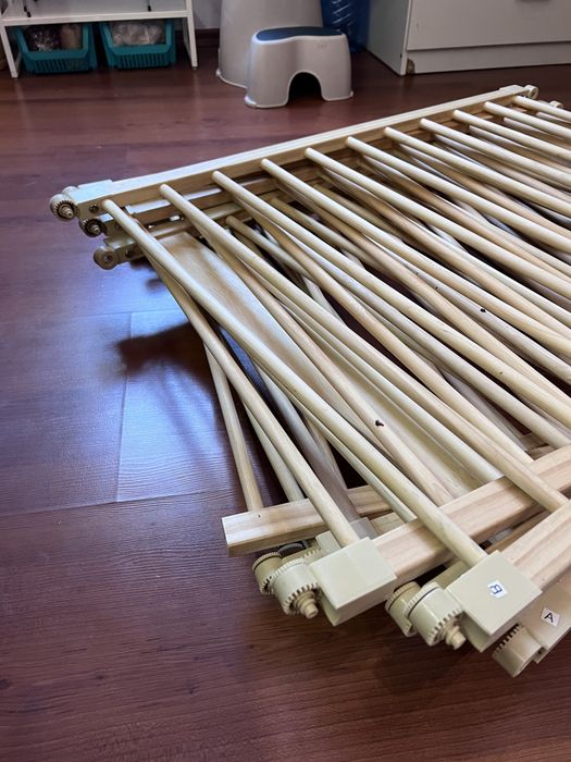 Дървена детска кошара