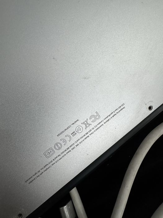 Macbook pentru piese