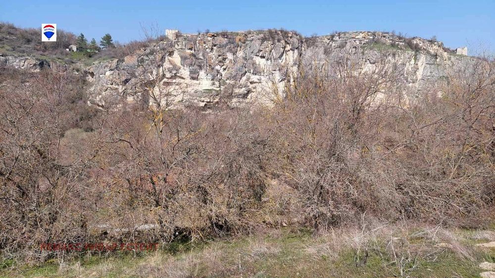 Къща за продажба в с. Червен