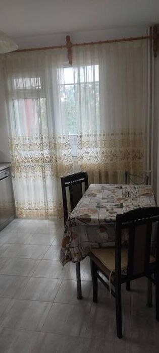 Дава се под наем Многостаен апартамент в Пловдив, Кършияка - 102 кв.м за 612 € - Снимка #1