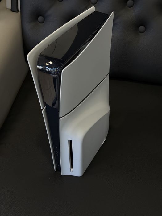 Продавам PlayStation 5 SLIM Disk