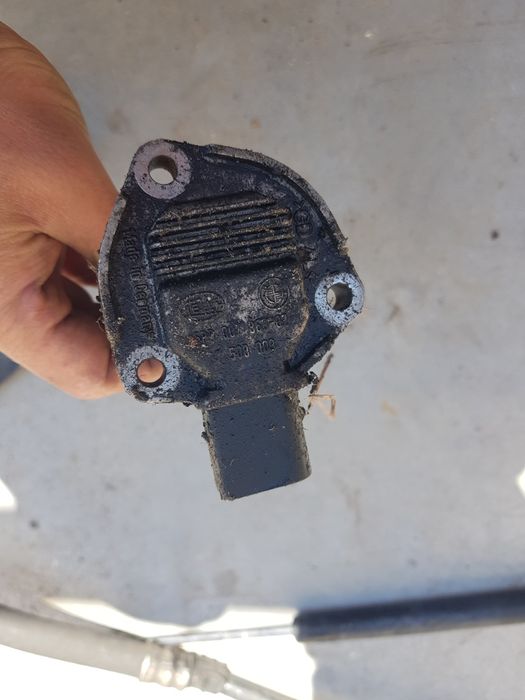 Датчик масло бмв е90 е91 е92 е93 е60 е61 е87