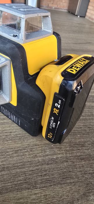 Laser Dewalt defect
