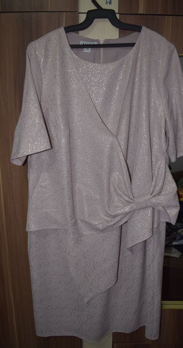 Rochie roz pudrat cu sclipici