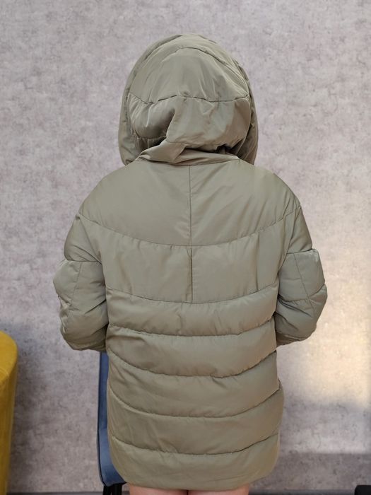 Продается куртка Mango оливкового цвета