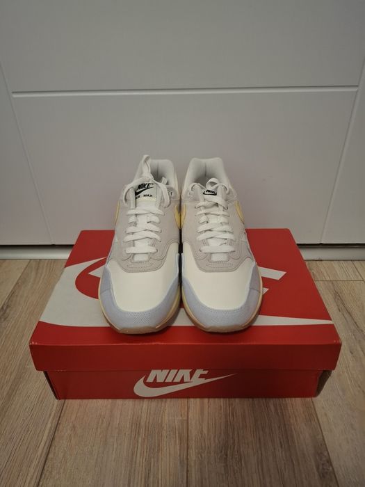 Nike Air Max 1 '87 Light Bone