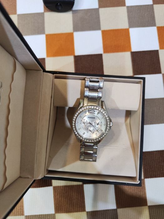 Дамски часовник FОSSIL