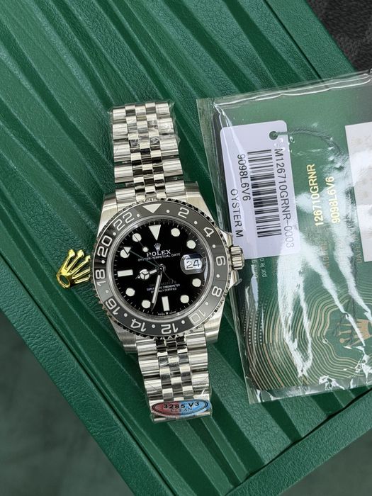 Rolex GMT-Master || Bruce Wayne
