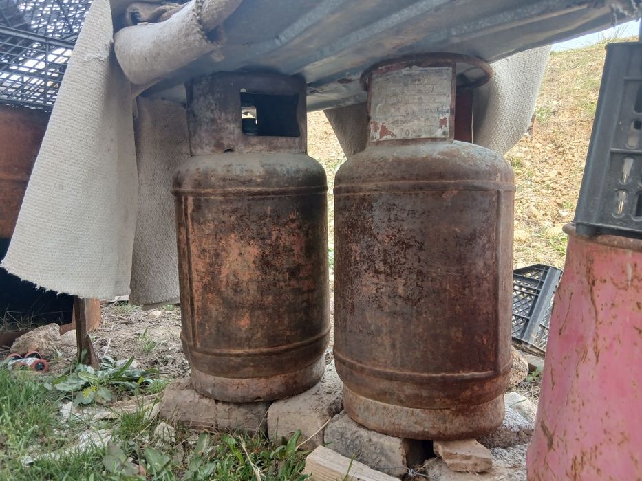 Газ балон істеп тұр