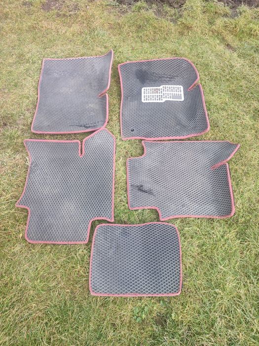 Продам коврики Ева на ХайЛюкс