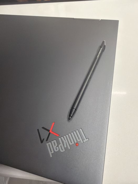 Lenovo ThinkPad X1 Yoga Gen 8
