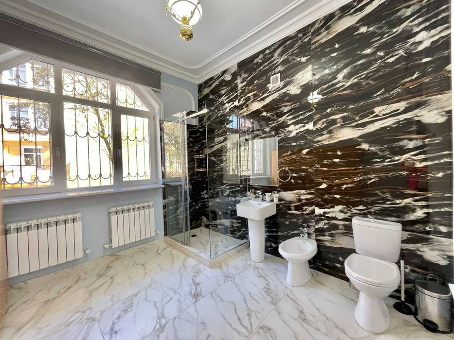 Сдается в аренду дом за "Гранд Мир" отелем