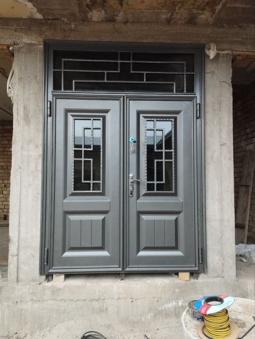 Входные железные двери
