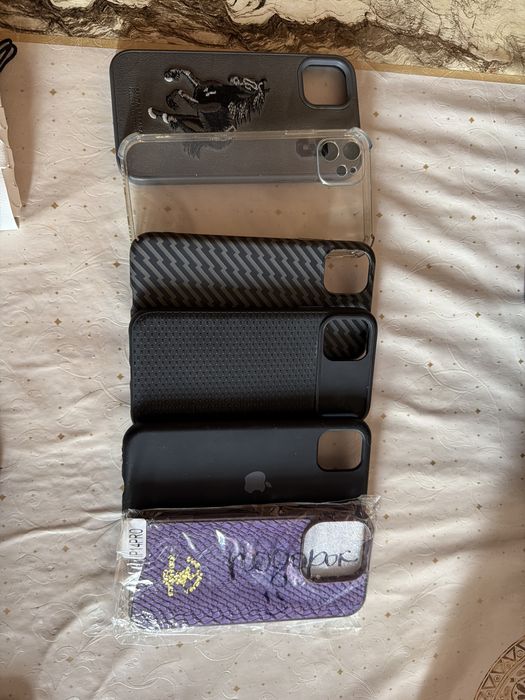 Продаю оптом чехлы на 11 айфон б/у