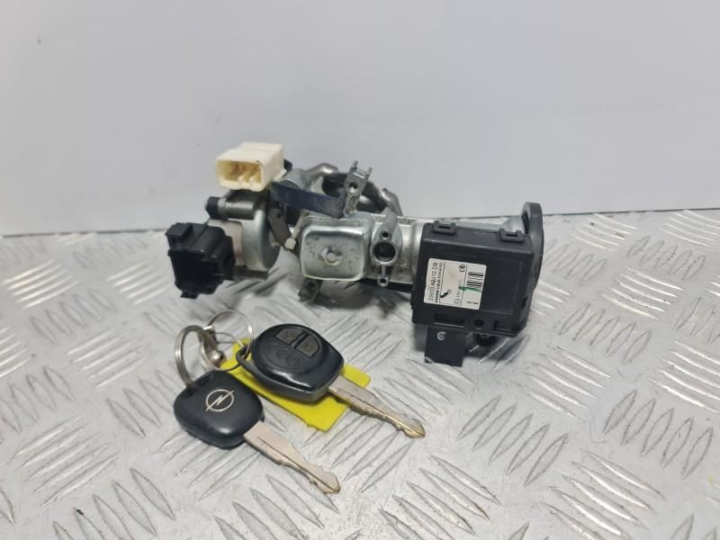 Contact pornire cu 2 chei Opel Agila B