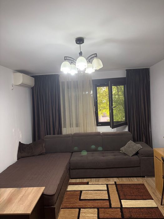 Vand apartament 4 camere Trapezului,1 Decembrie 1918