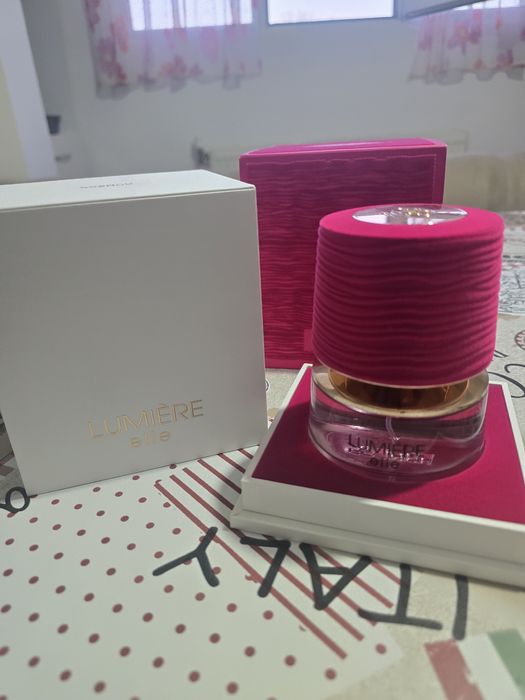 Нов арабски парфюм Lumiere elle 100ml