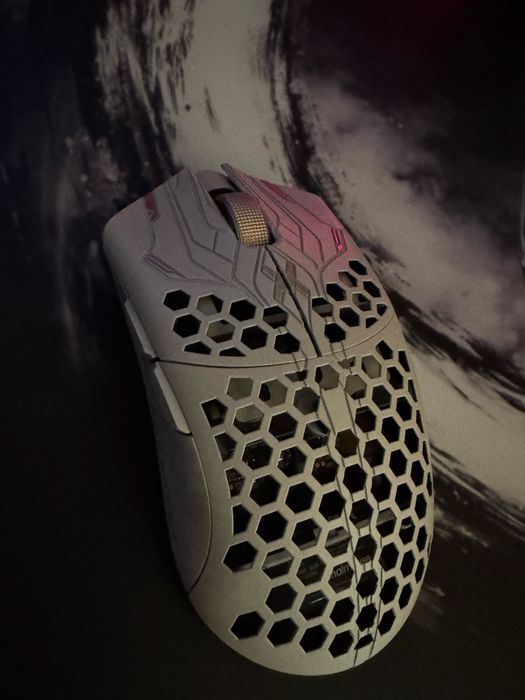 Finalmouse ULX Prophecy Clix medium