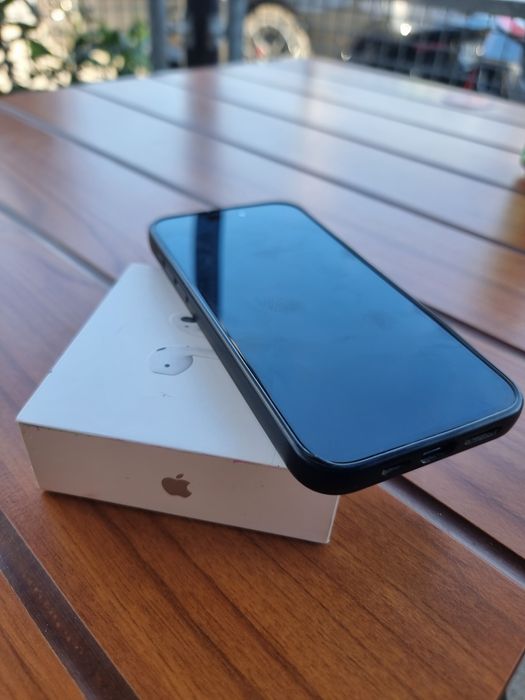 iPhone 15 Pro Max 512GB(10/10) + airpods