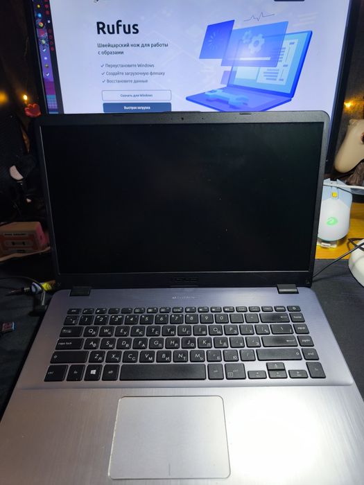 Ноутбук на запчасти Asus