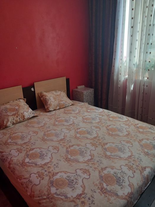 Отдавам стаи за нощувки.!