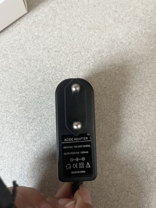 Адаптер 12 v нов