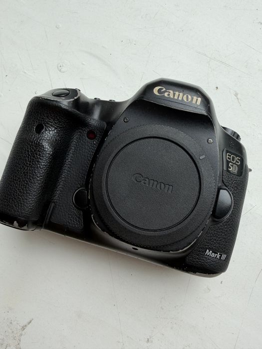 Продам Canon 5D Mark III.