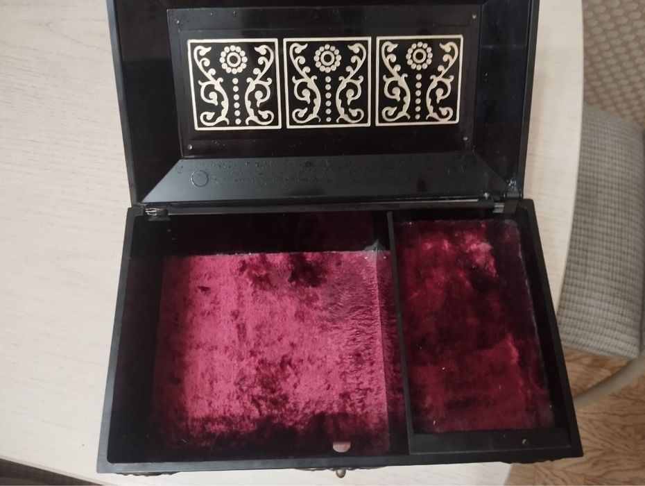 Шкатулка для мелочей