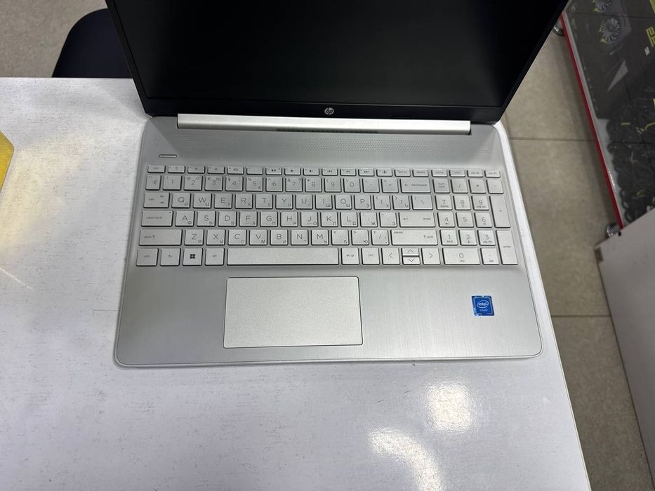 HP office noutbuk seleron N4120U ddr4 4/256 SSD holati ideal