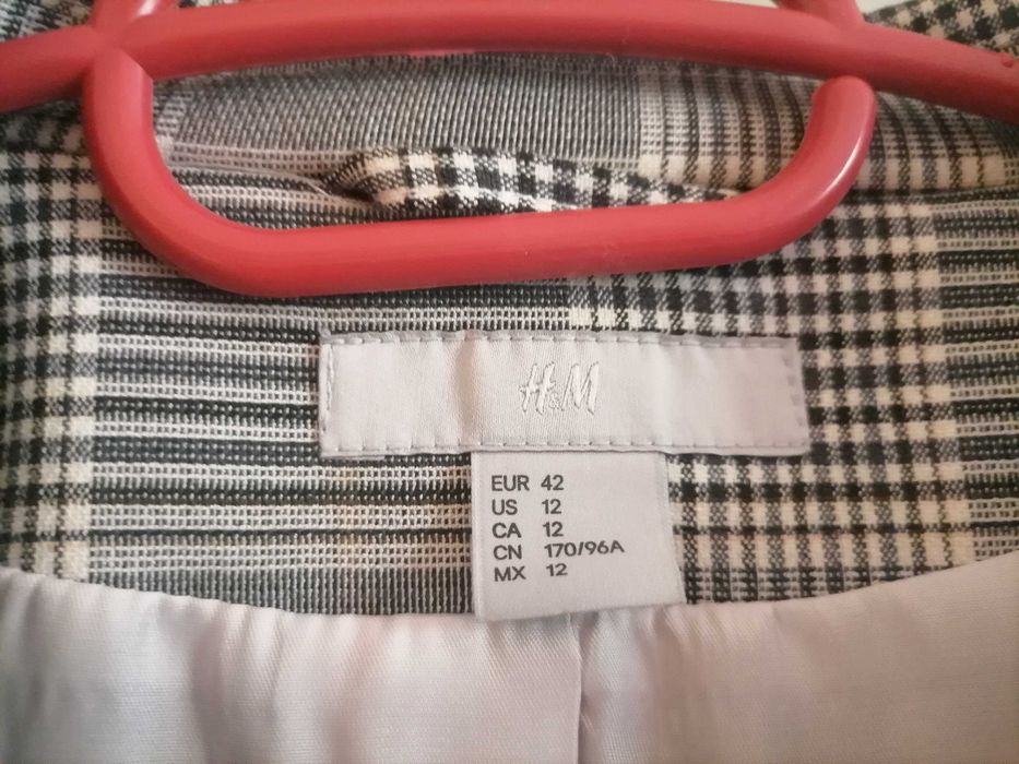 Сако  дамско карирано H&M