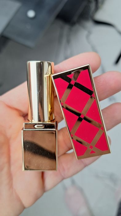 Червило Estee Lauder 520 Carnal