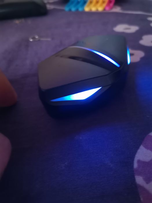 Блутут слушалки оригинални