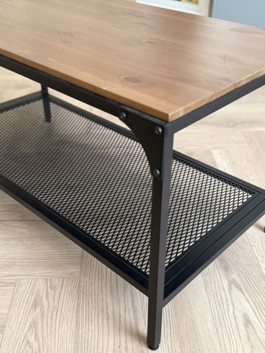 Журнальный столик Ikea Фьелльбо